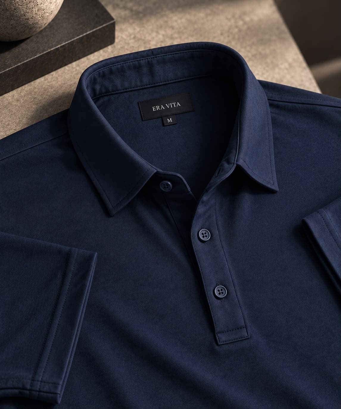 FORM 1 in Midnight Navy. Structured self-fabric collar. Cotton interlock.
